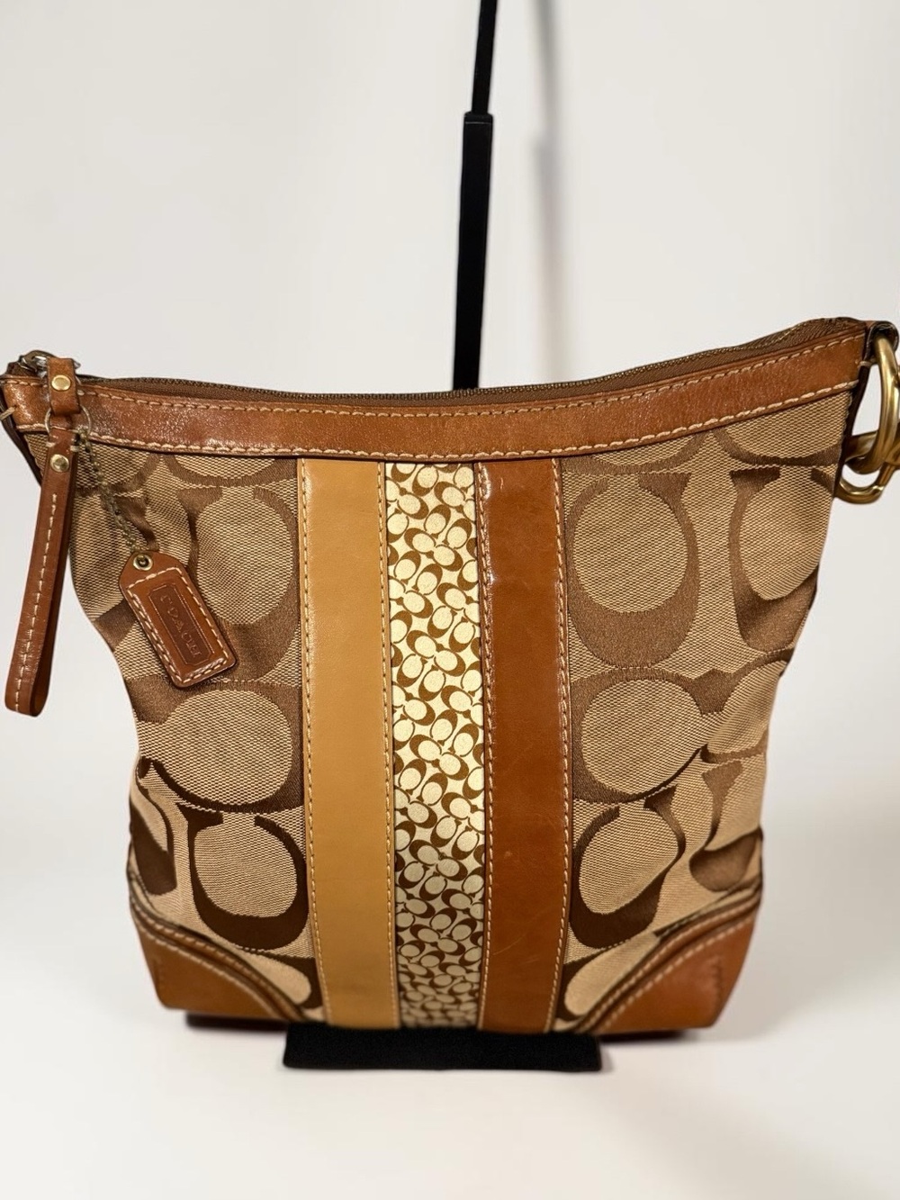 SOLD COACH Vintage Signature C Canvas Leather Stripe Shoulder Bag 10542 Tan - Picture 2 of 16